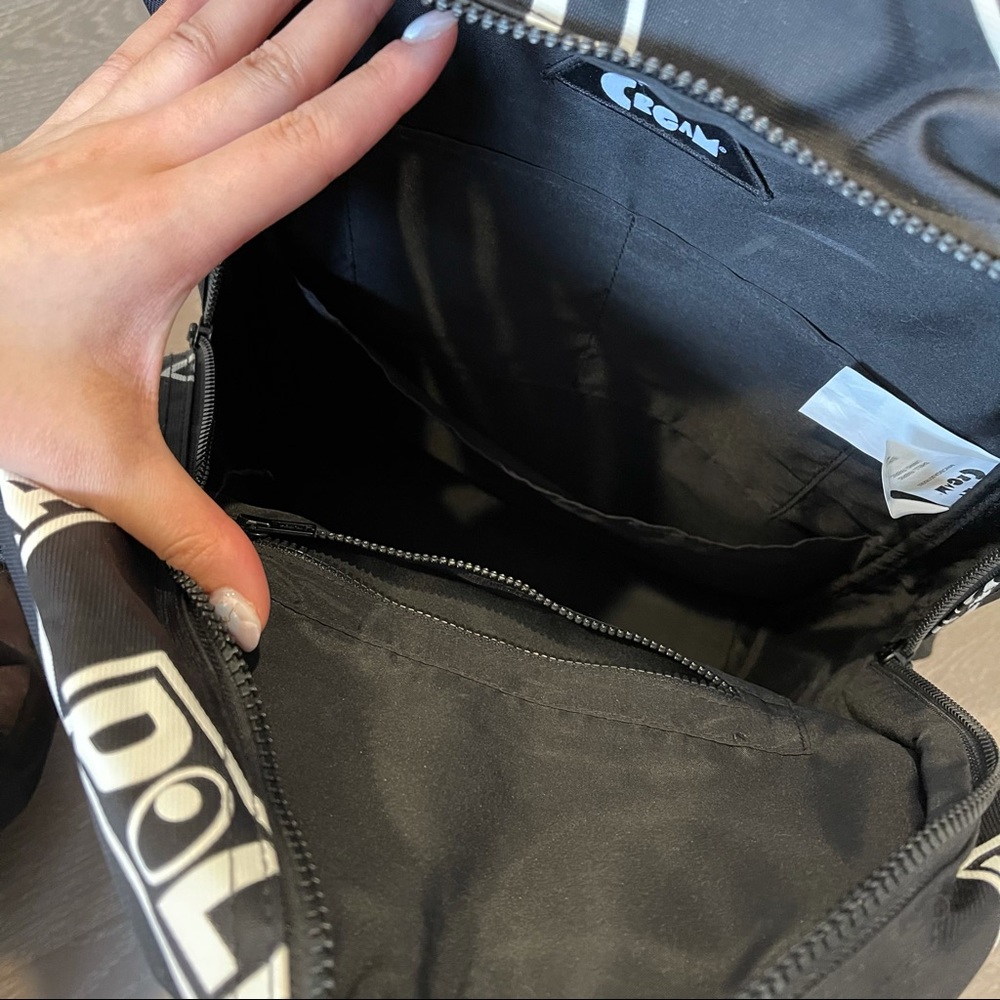 LIKE NEW🖤🤍  UNISEX ❤️‍🔥Stylish Large backpack from Mini Cream i.t Hongkong - Picture 8 of 14